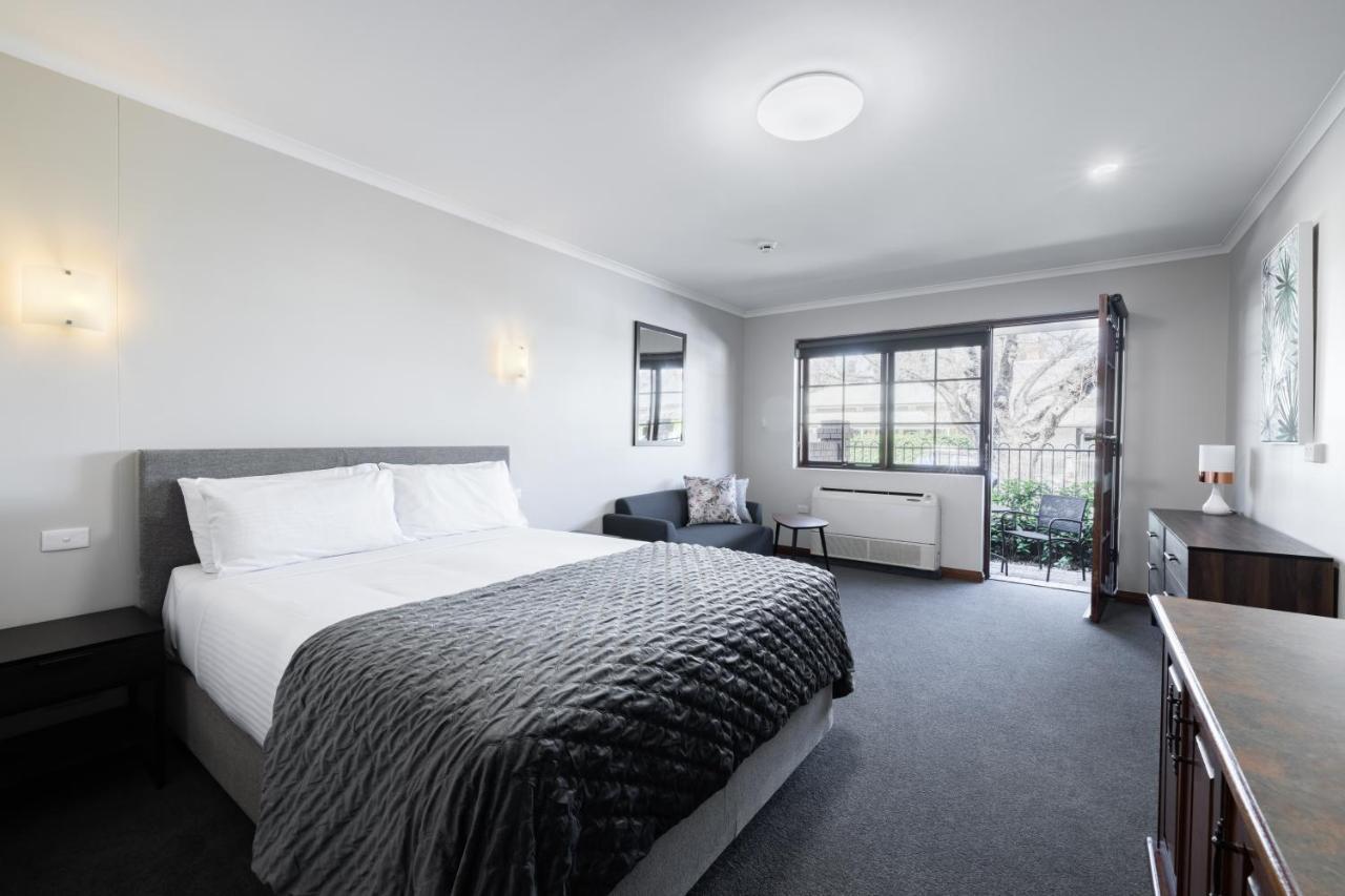 Adelaide Inn Экстерьер фото